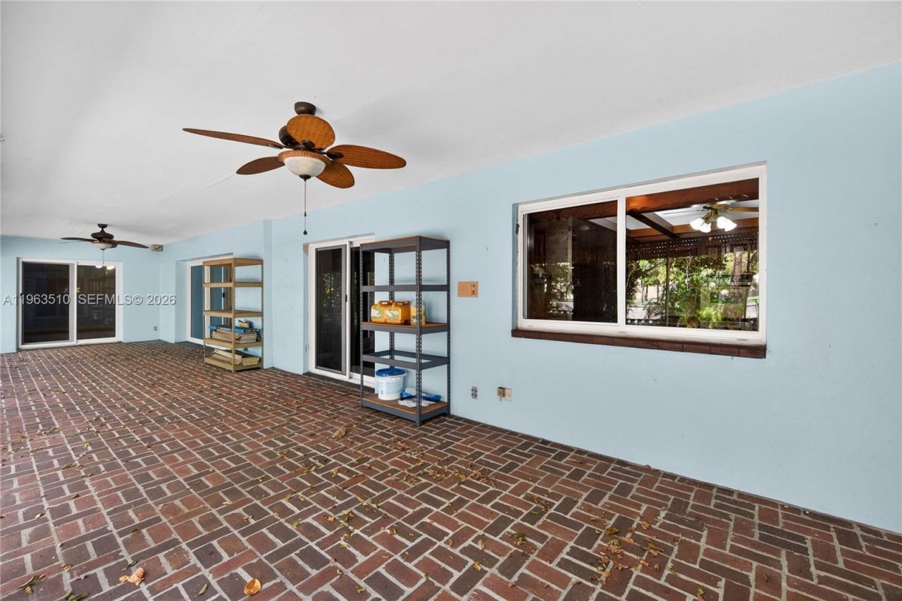 6621 E Tropical Way, Plantation, FL 33317 Photo