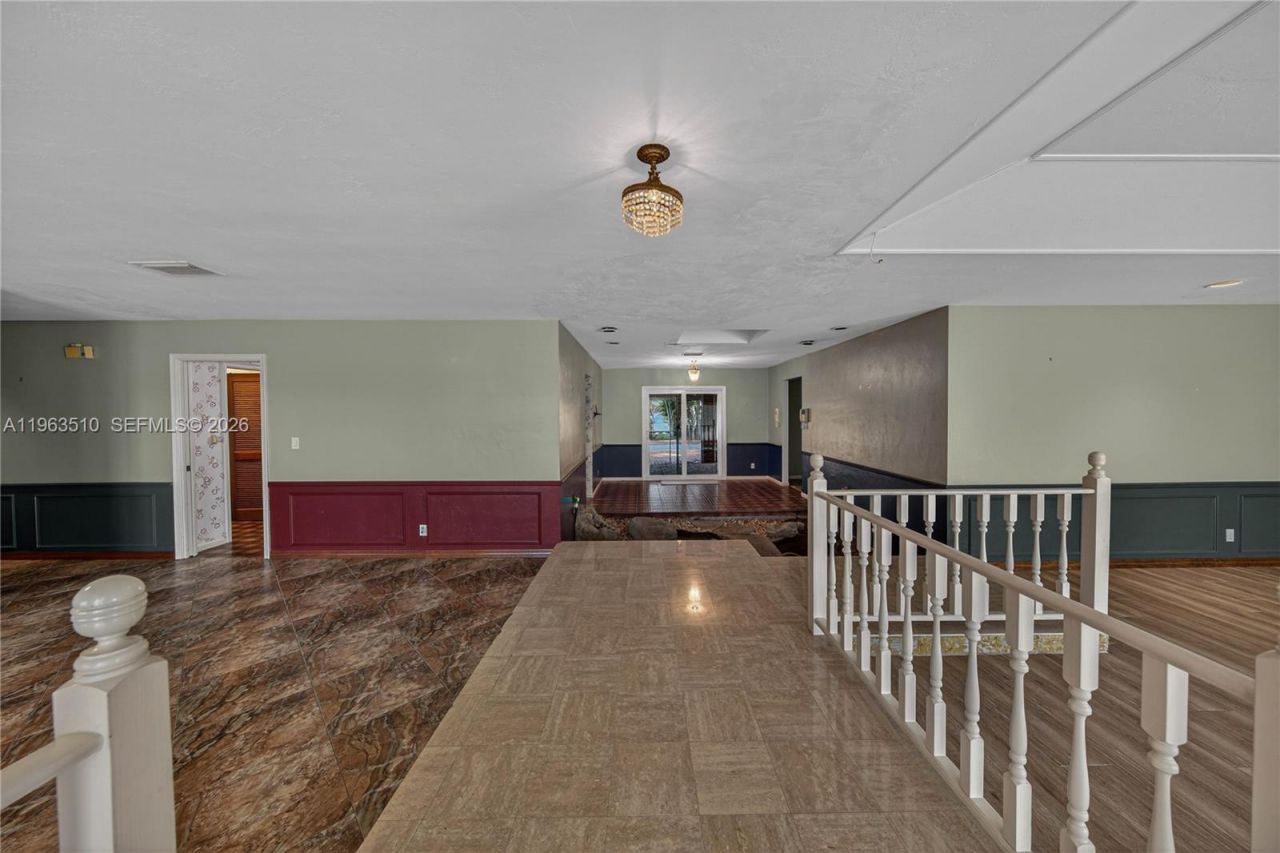 6621 E Tropical Way, Plantation, FL 33317 Photo