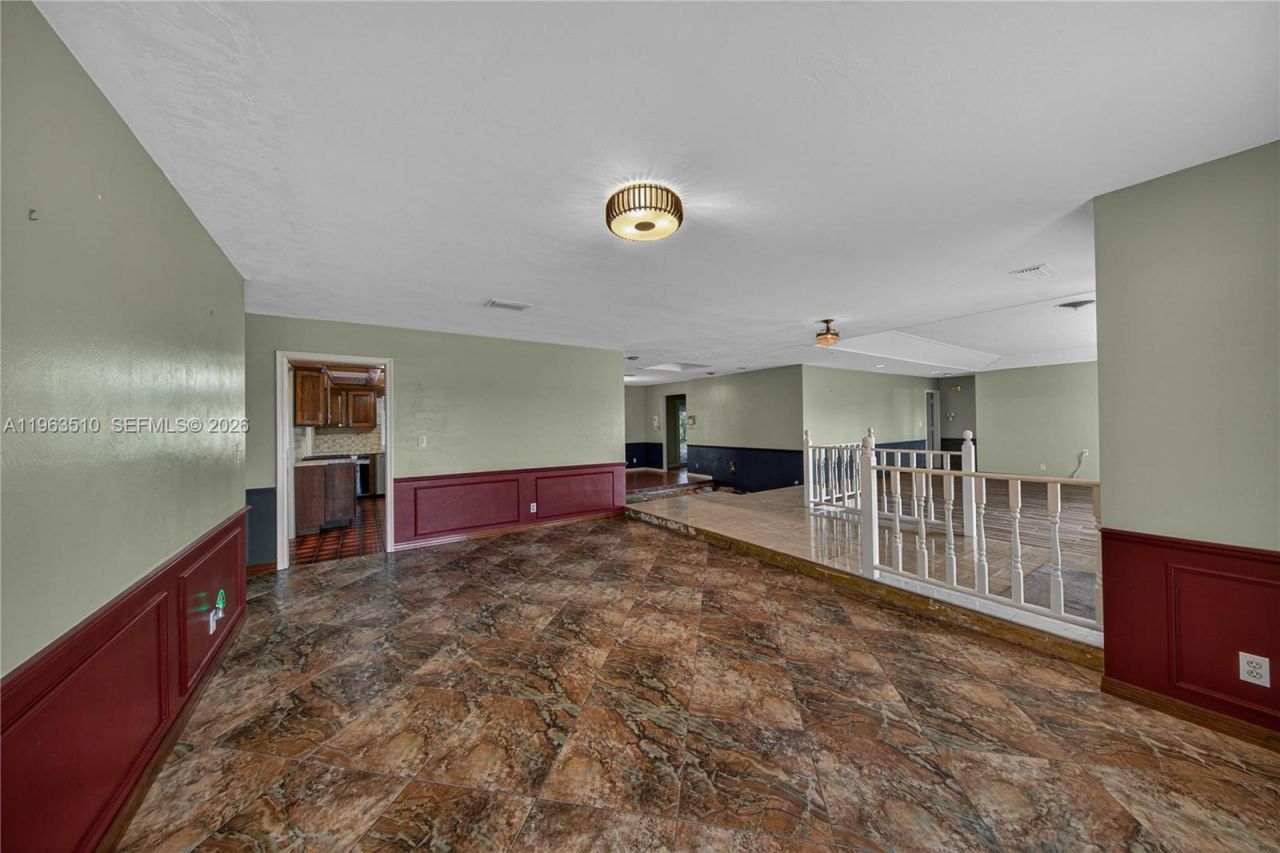 6621 E Tropical Way, Plantation, FL 33317 Photo