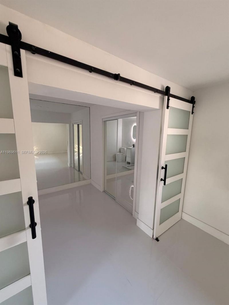 935 SW 72nd Ave , Miami, FL 33144 Photo