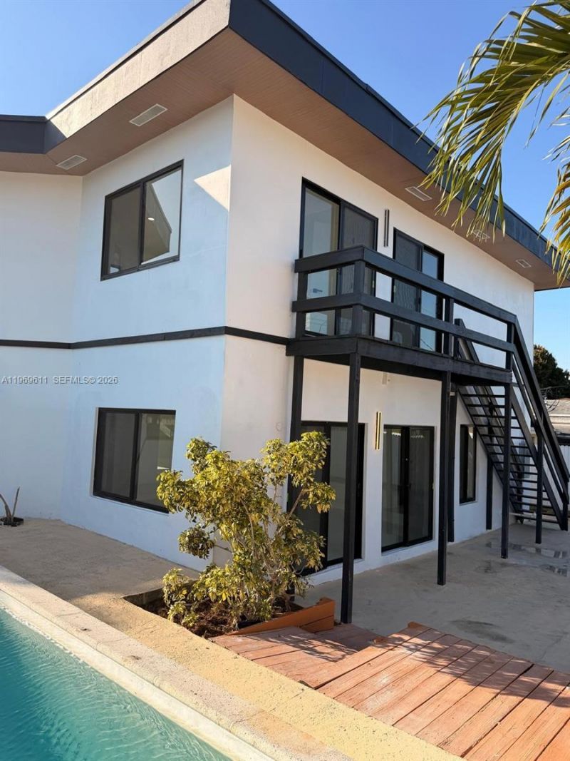 935 SW 72nd Ave , Miami, FL 33144 Photo