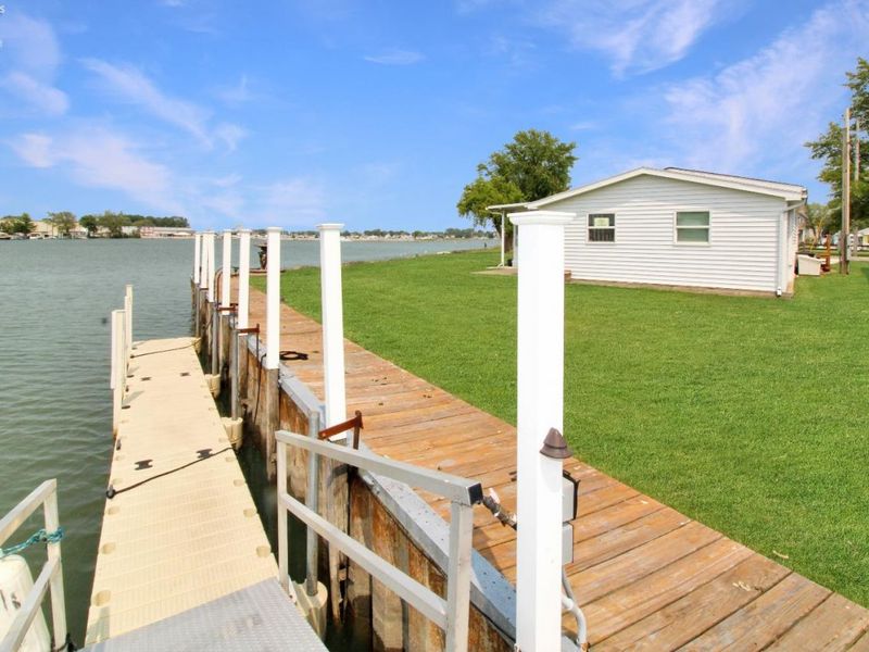 1660 N Compass Avenue, Port Clinton, OH 43452 Photo 6