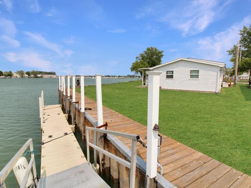 1660 N Compass Avenue, Port Clinton, OH 43452 Photo 7