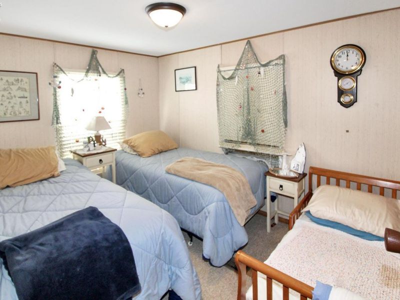 1660 N Compass Avenue, Port Clinton, OH 43452 Photo 9