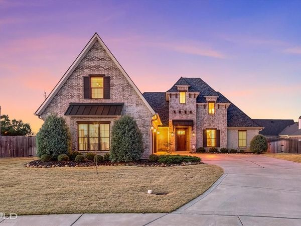 612 Corinth Circle, Bossier City, LA 71111