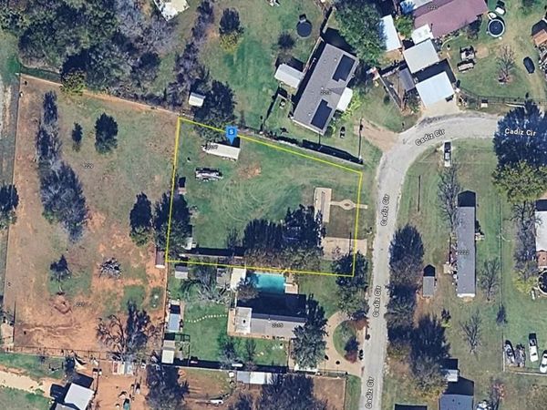 2217 Cadiz Circle, Granbury, TX 76048