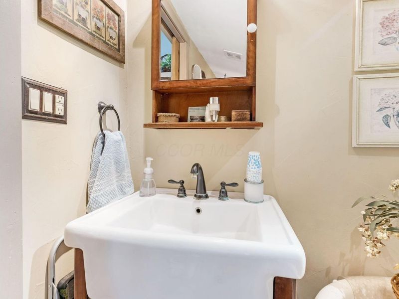 298 Center Street, Coshocton, OH 43812 Photo 15