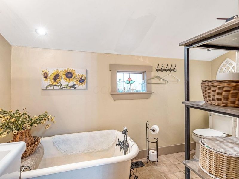 298 Center Street, Coshocton, OH 43812 Photo 17