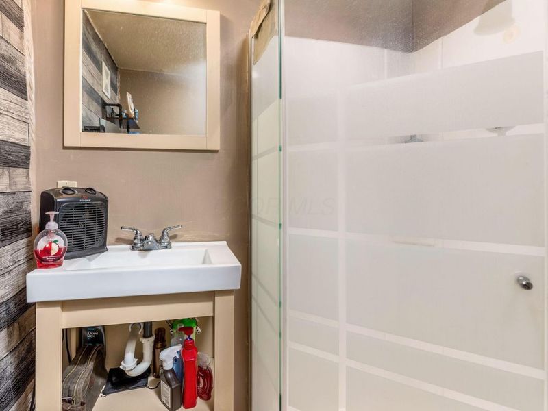 298 Center Street, Coshocton, OH 43812 Photo 33