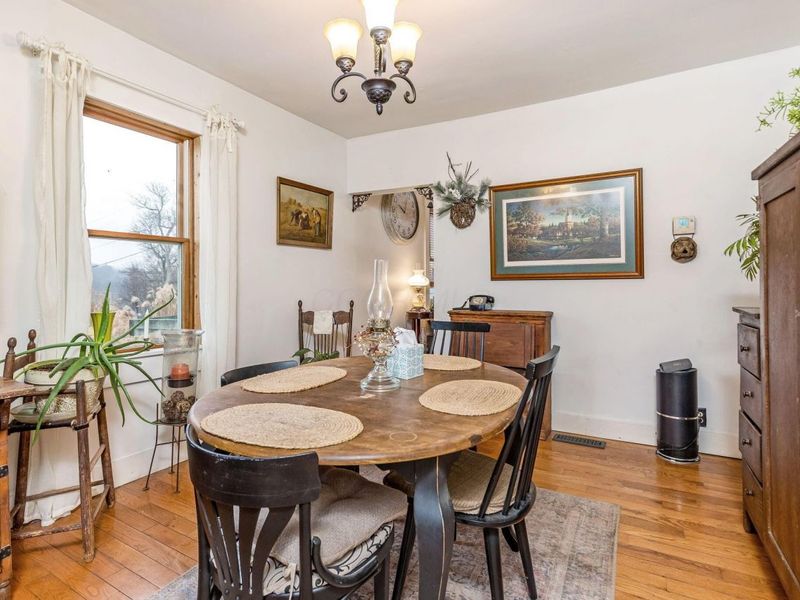 298 Center Street, Coshocton, OH 43812 Photo 9