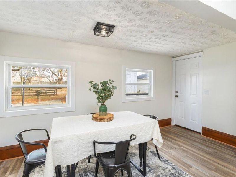 325 Maple Avenue, Utica, OH 43080 Photo 10