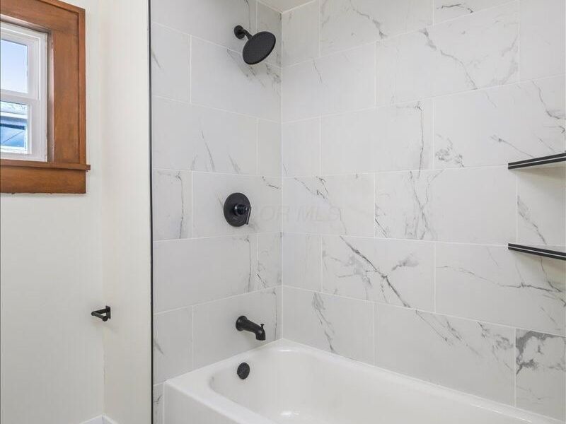 325 Maple Avenue, Utica, OH 43080 Photo 17