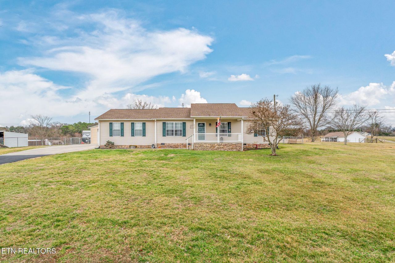 5926 Old Niles Ferry Pike, Greenback, TN 37742 Main Photo