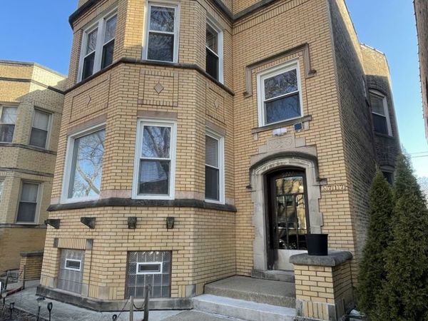 5717 N Artesian Avenue, Unit 1, Chicago, IL 60659