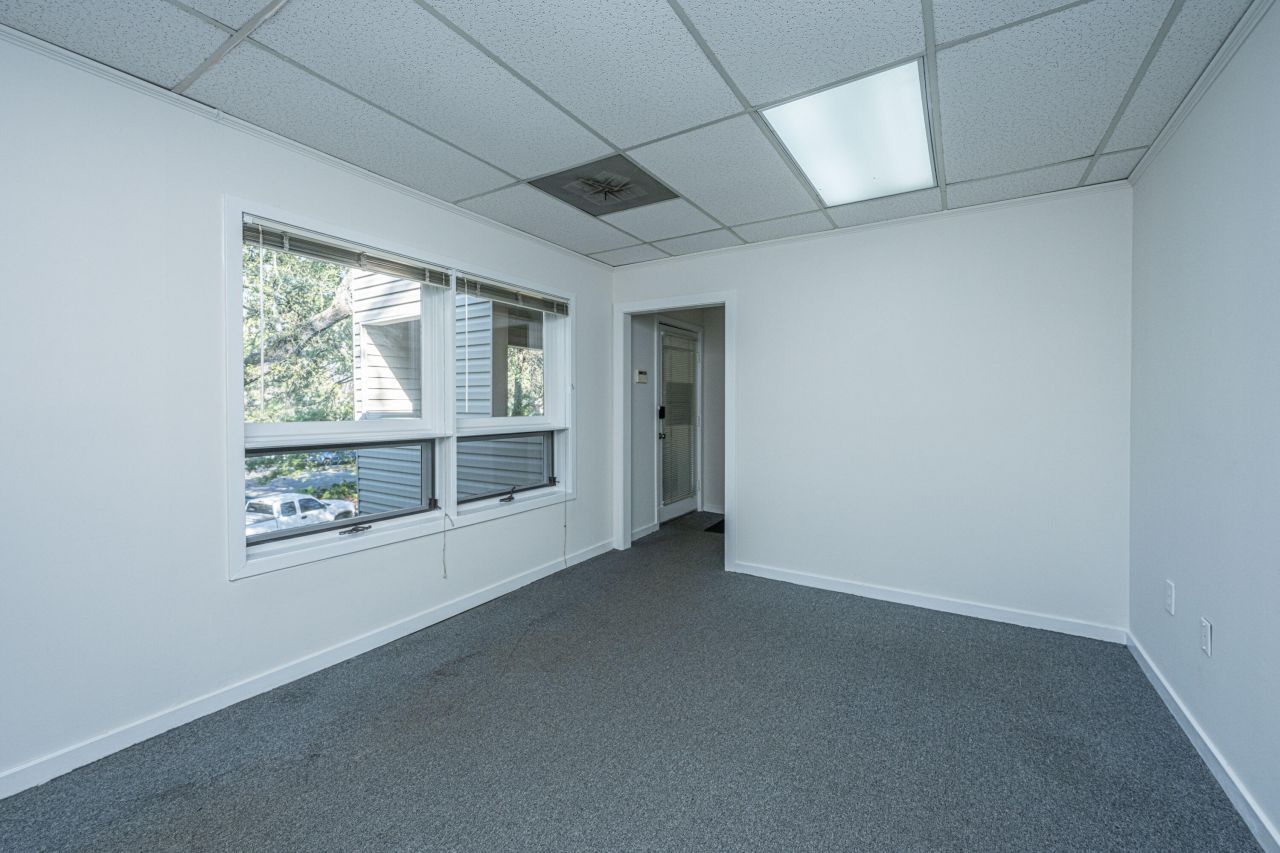 27 Gamecock Avenue Photo 10