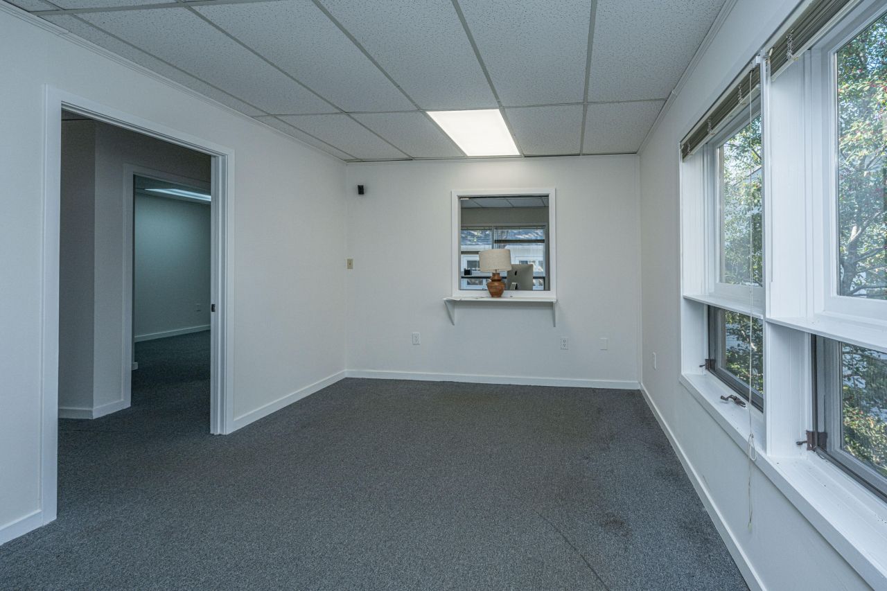 27 Gamecock Avenue Photo 11