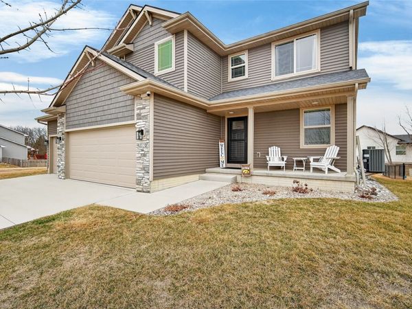 6510 Sunlight Drive, Pleasant Hill, IA 50327