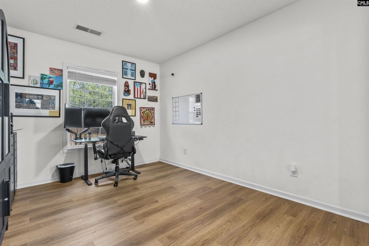 267 Ashewood Lake Drive  Photo 11