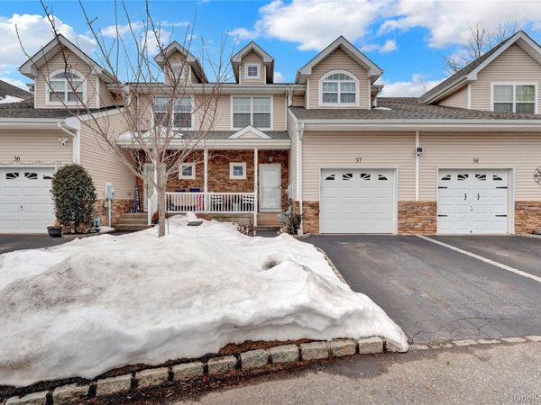 37 Terrace Lane, Patchogue, NY 11772