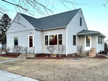 12 NW 5th Street, Adams, MN 55909