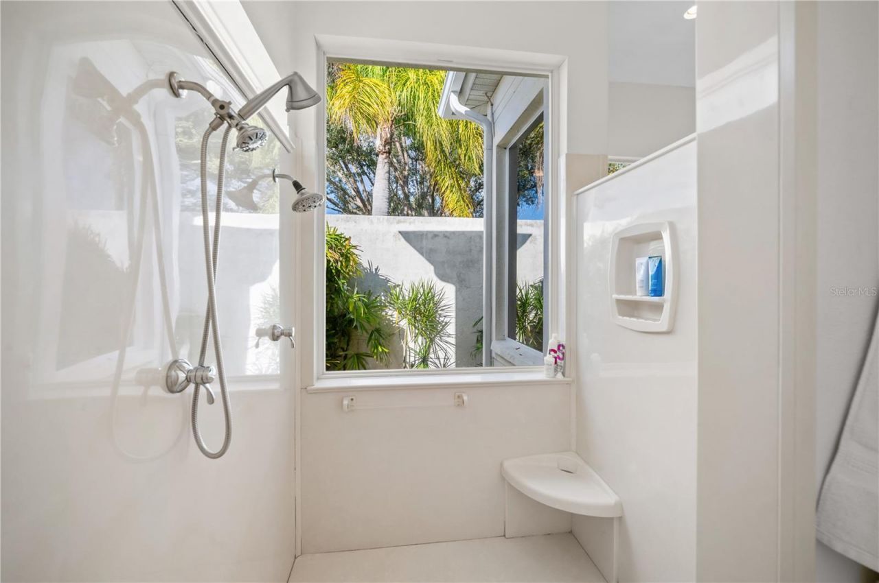 10147 Cherry Hills Avenue Circle, Bradenton, FL 34202 Photo