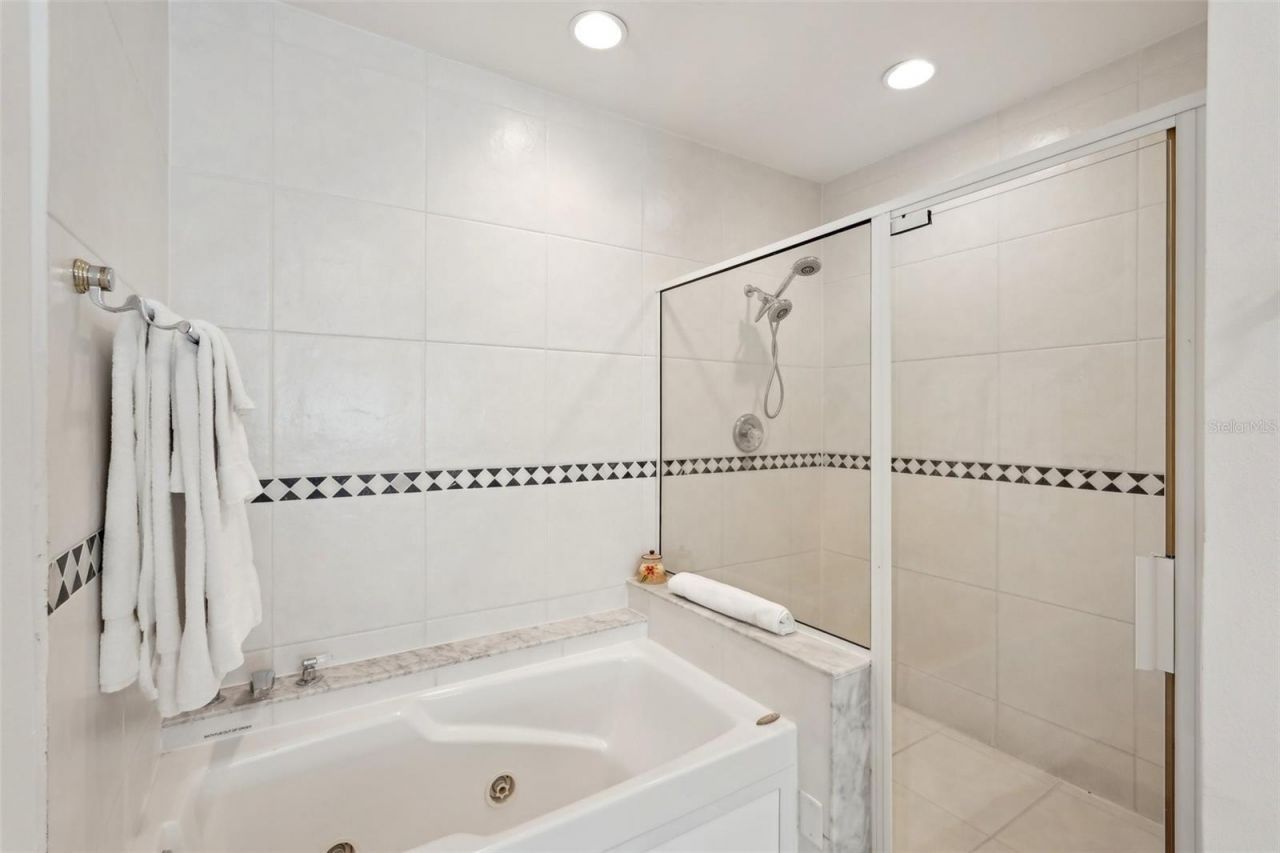 55 N Washington Drive, Sarasota, FL 34236 Photo