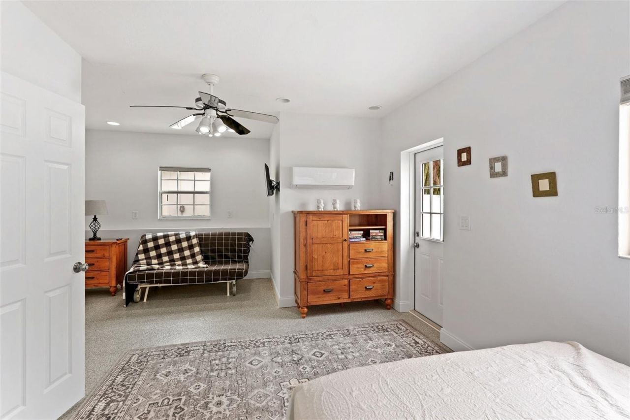 55 N Washington Drive, Sarasota, FL 34236 Photo