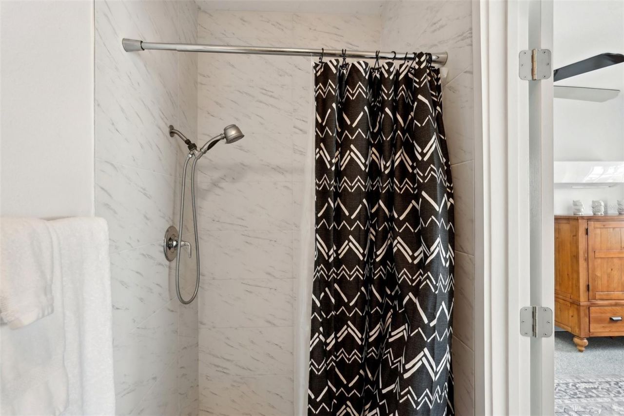 55 N Washington Drive, Sarasota, FL 34236 Photo