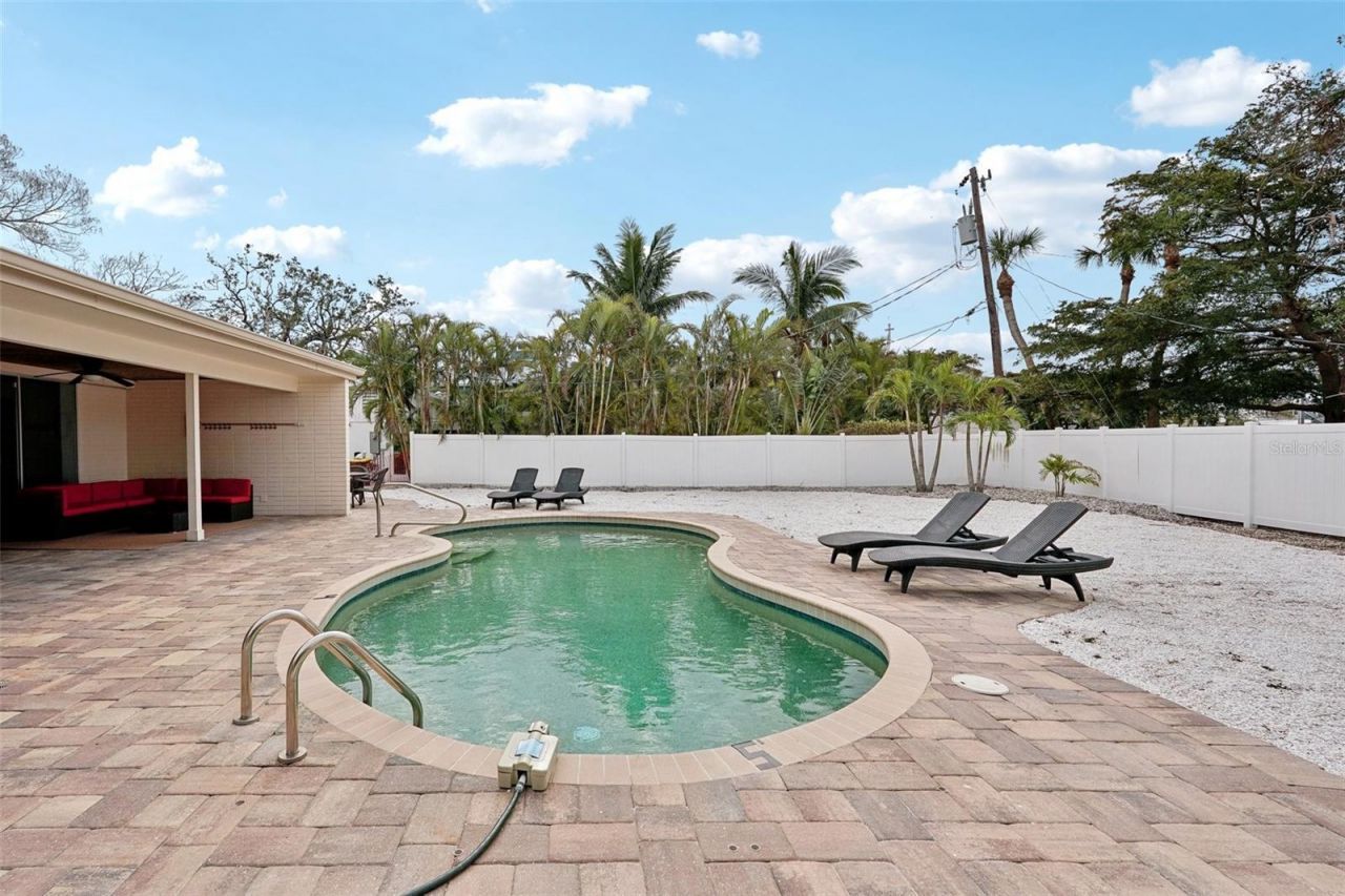 55 N Washington Drive, Sarasota, FL 34236 Photo