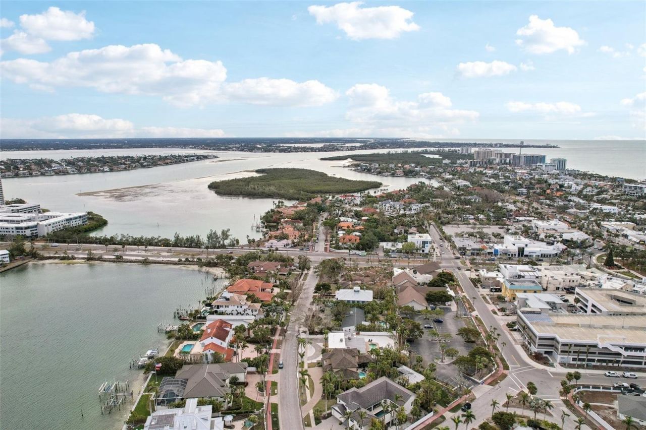 55 N Washington Drive, Sarasota, FL 34236 Photo