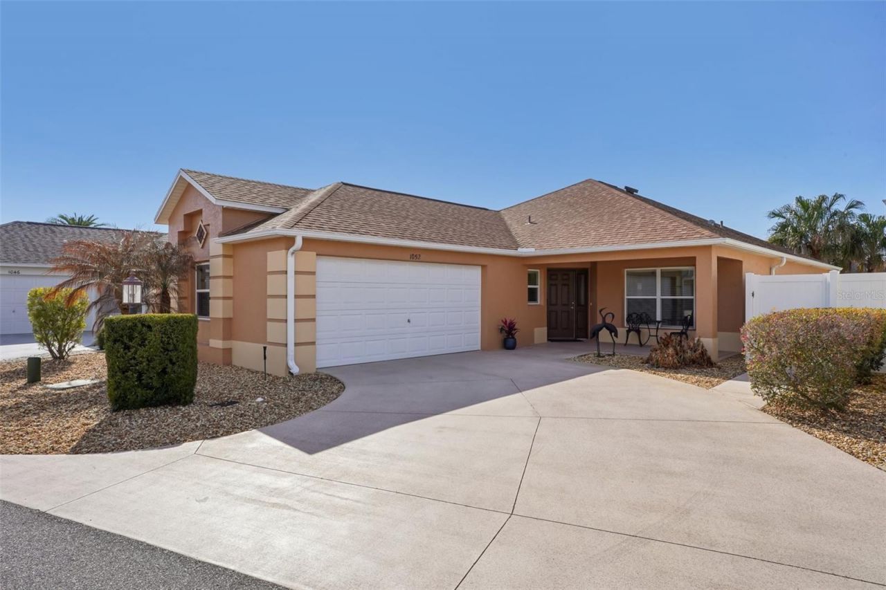 1052 Becker Avenue, The Villages, FL 32163 Main Photo