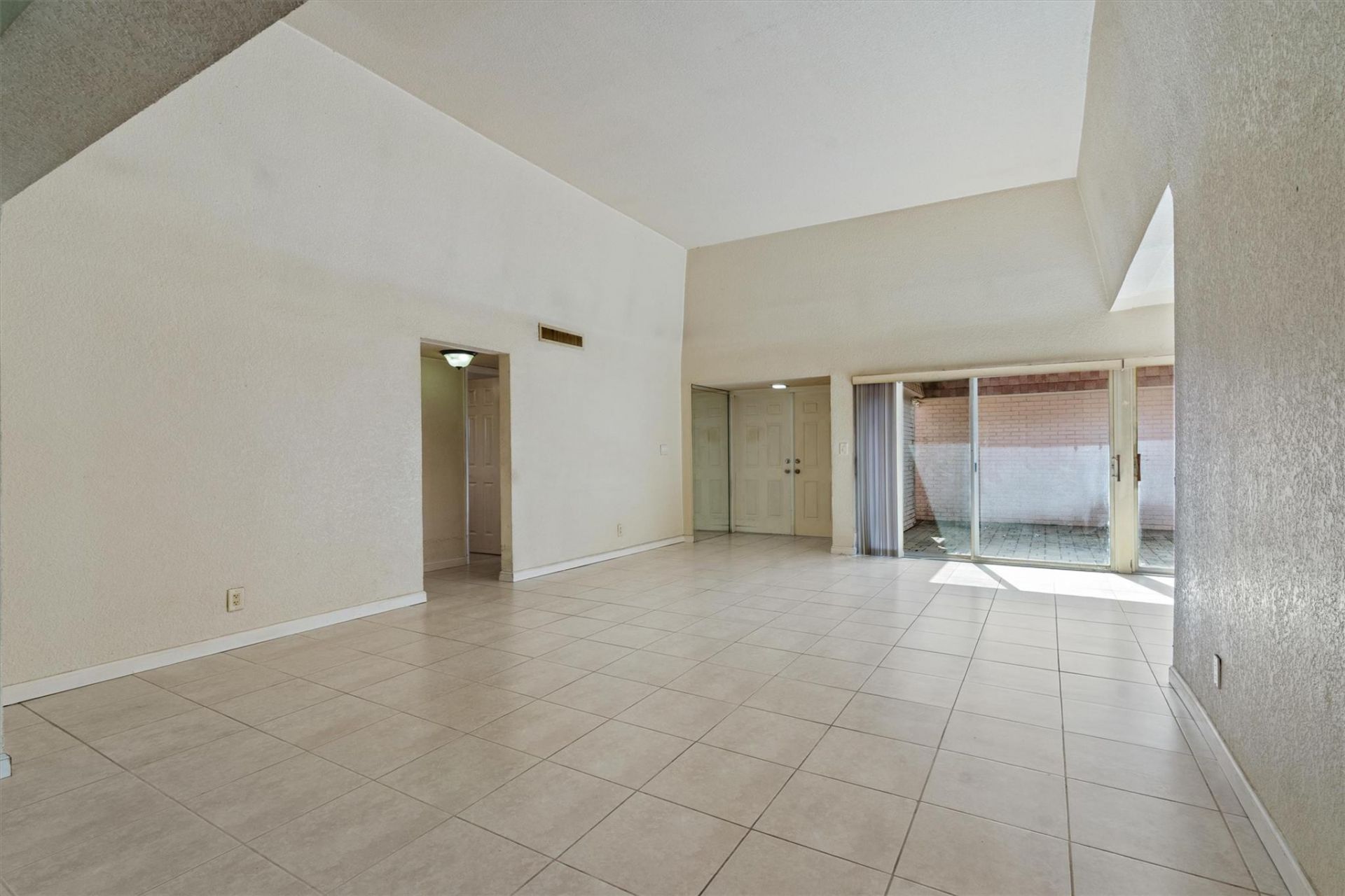 4705 Bayberry Lane, Tamarac, FL 33319 Photo