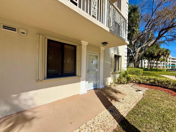 6217 Balboa Circle, Unit 106, Boca Raton, FL 33433