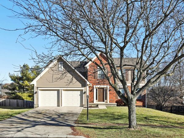 1352 River Trail Drive, Grove City, OH 43123