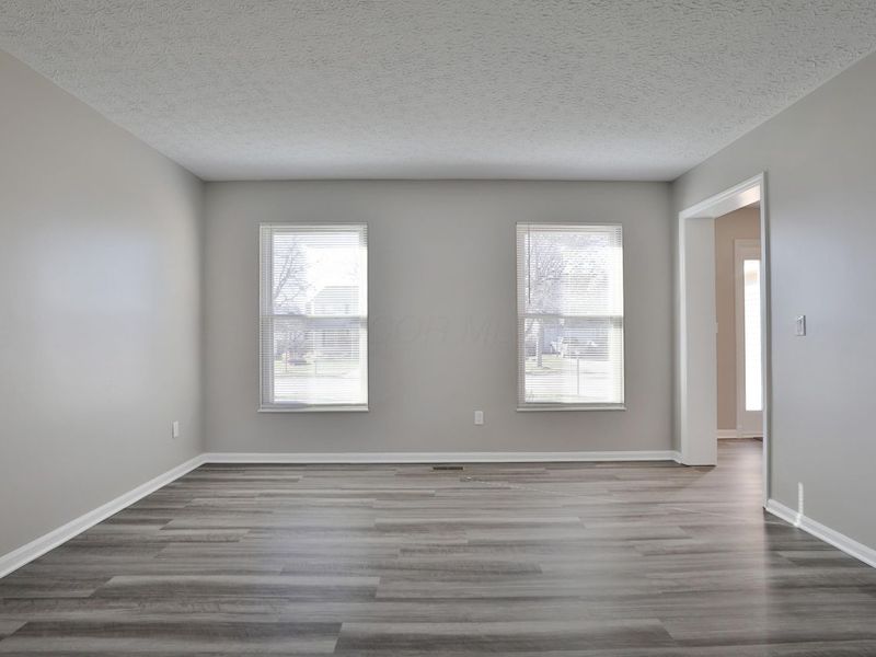 1352 River Trail Drive, Grove City, OH 43123 Photo 10