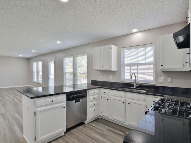 1352 River Trail Drive, Grove City, OH 43123 Photo 13