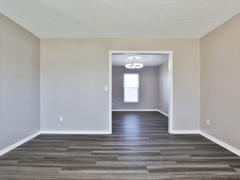 1352 River Trail Drive, Grove City, OH 43123 Photo 8