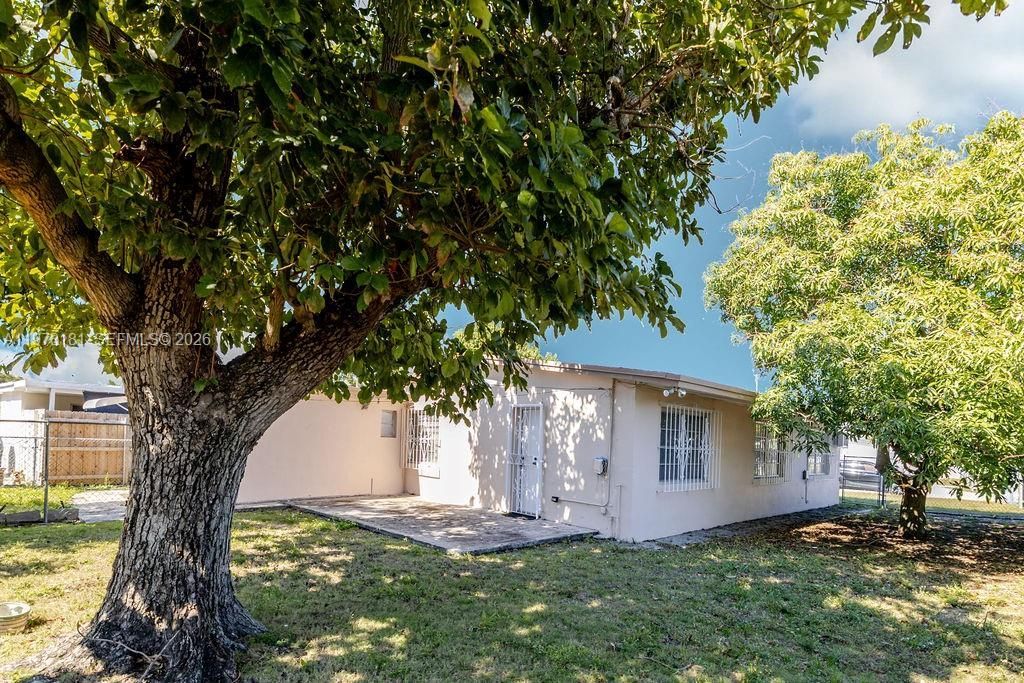 670 SE 1st St , Hialeah, FL 33010 Photo