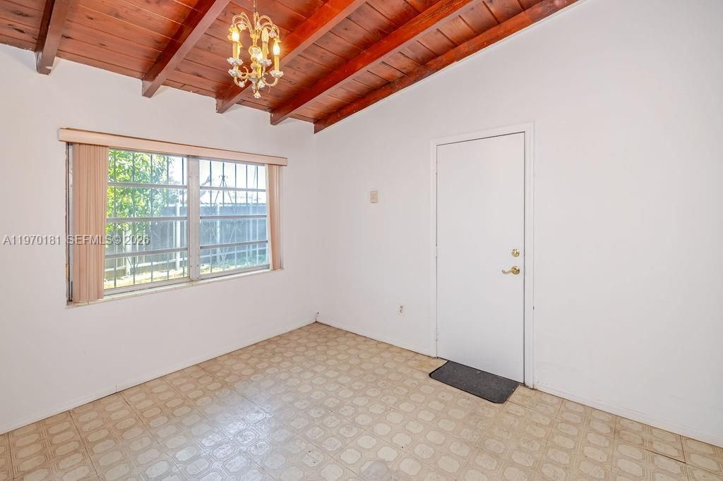 670 SE 1st St , Hialeah, FL 33010 Photo