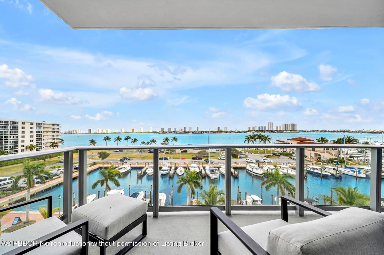 220 Lakeshore Drive, Unit 502, Lake Park, FL 33403 Photo