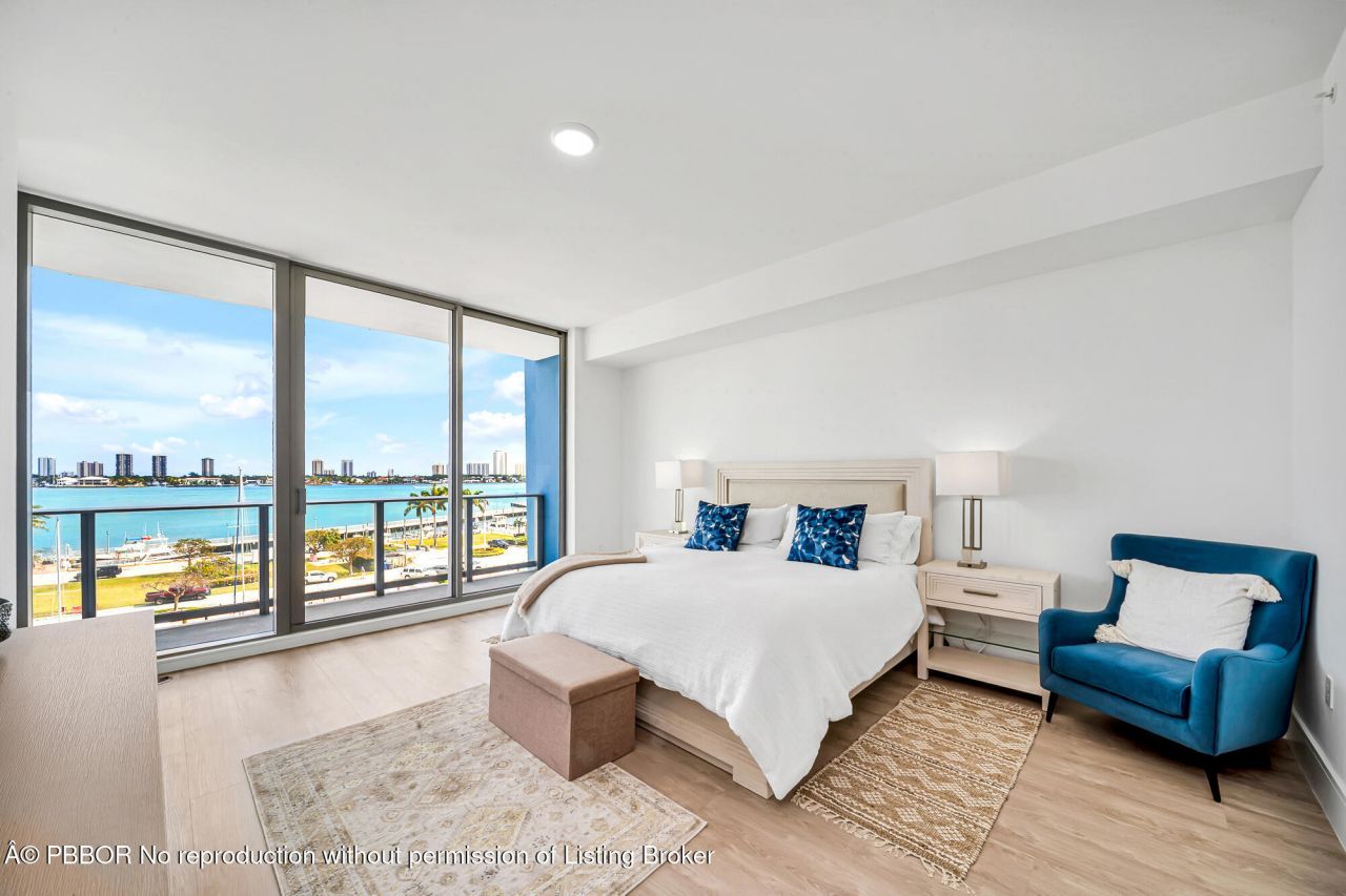 220 Lakeshore Drive, Unit 502, Lake Park, FL 33403 Photo