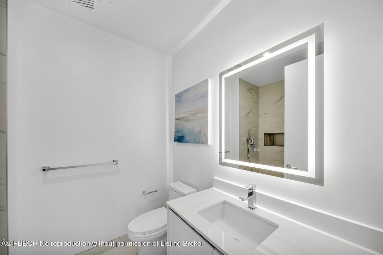 220 Lakeshore Drive, Unit 502, Lake Park, FL 33403 Photo