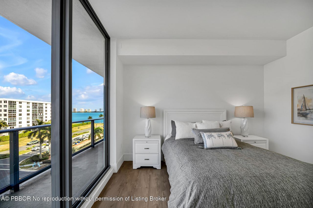 220 Lakeshore Drive, Unit 502, Lake Park, FL 33403 Photo