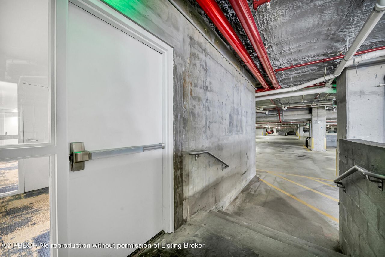 220 Lakeshore Drive, Unit 502, Lake Park, FL 33403 Photo