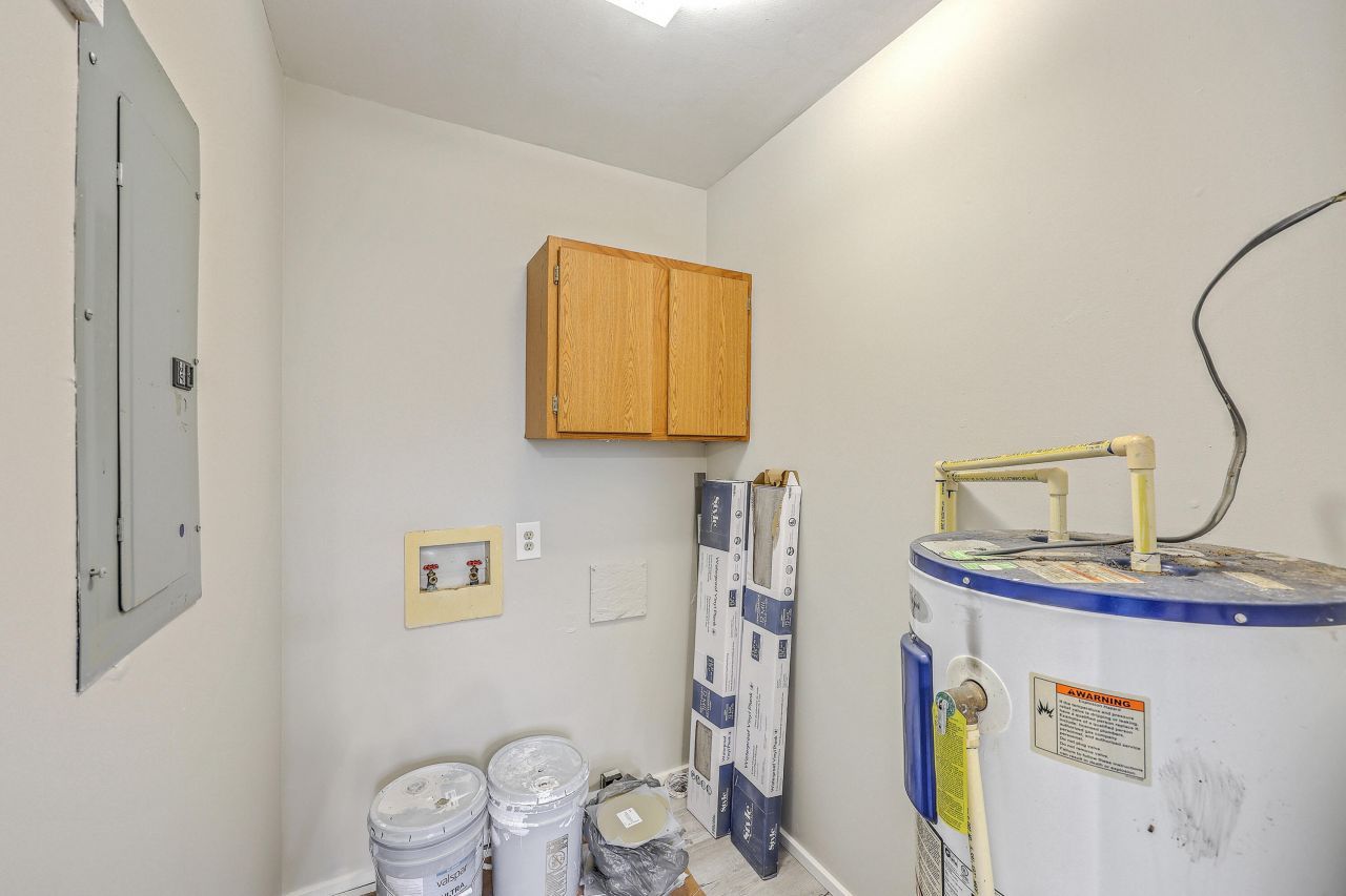 225 Reardon Street Photo 14