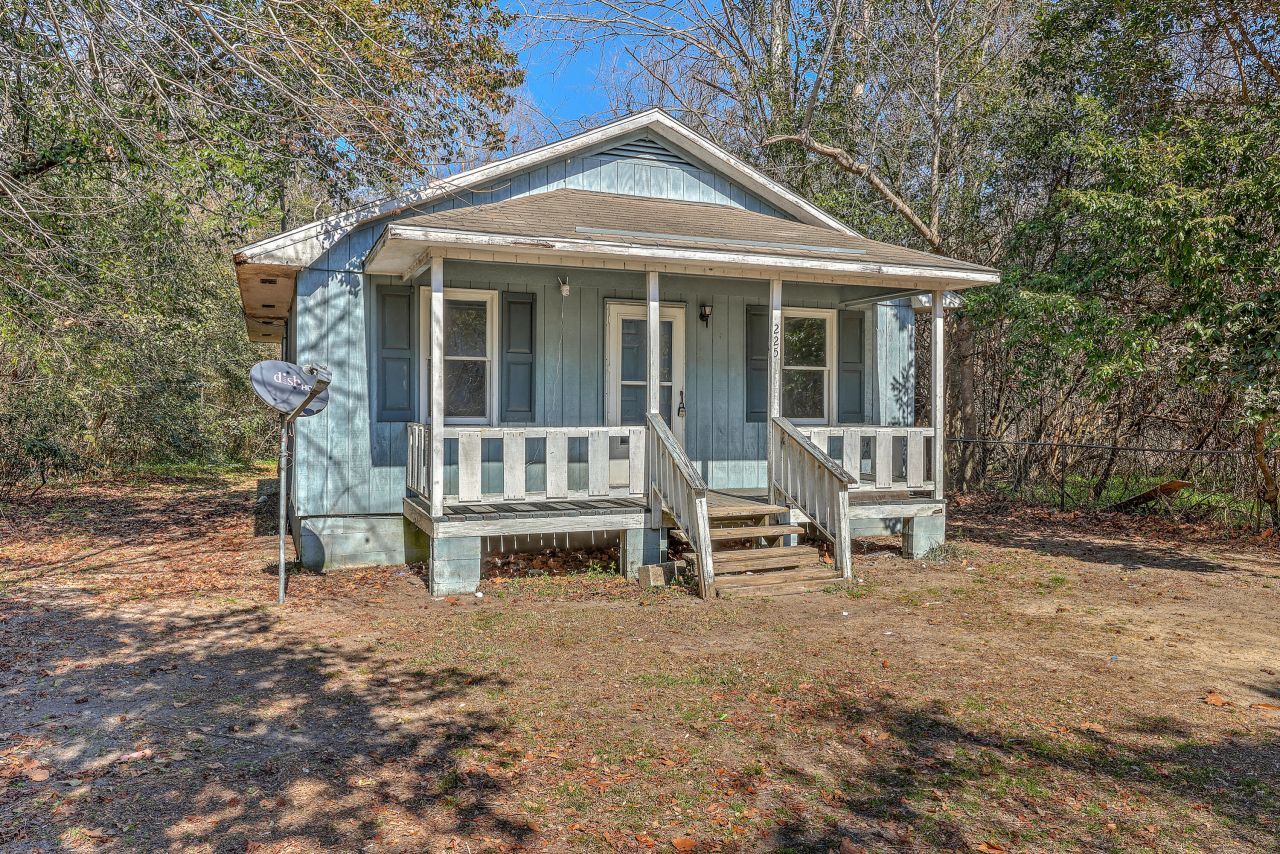 225 Reardon Street Photo 4