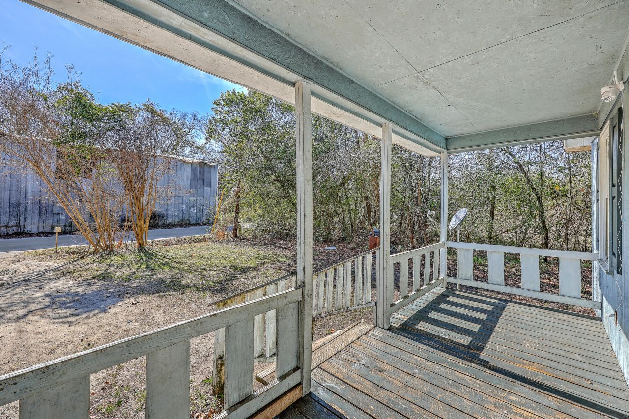 225 Reardon Street Photo 6