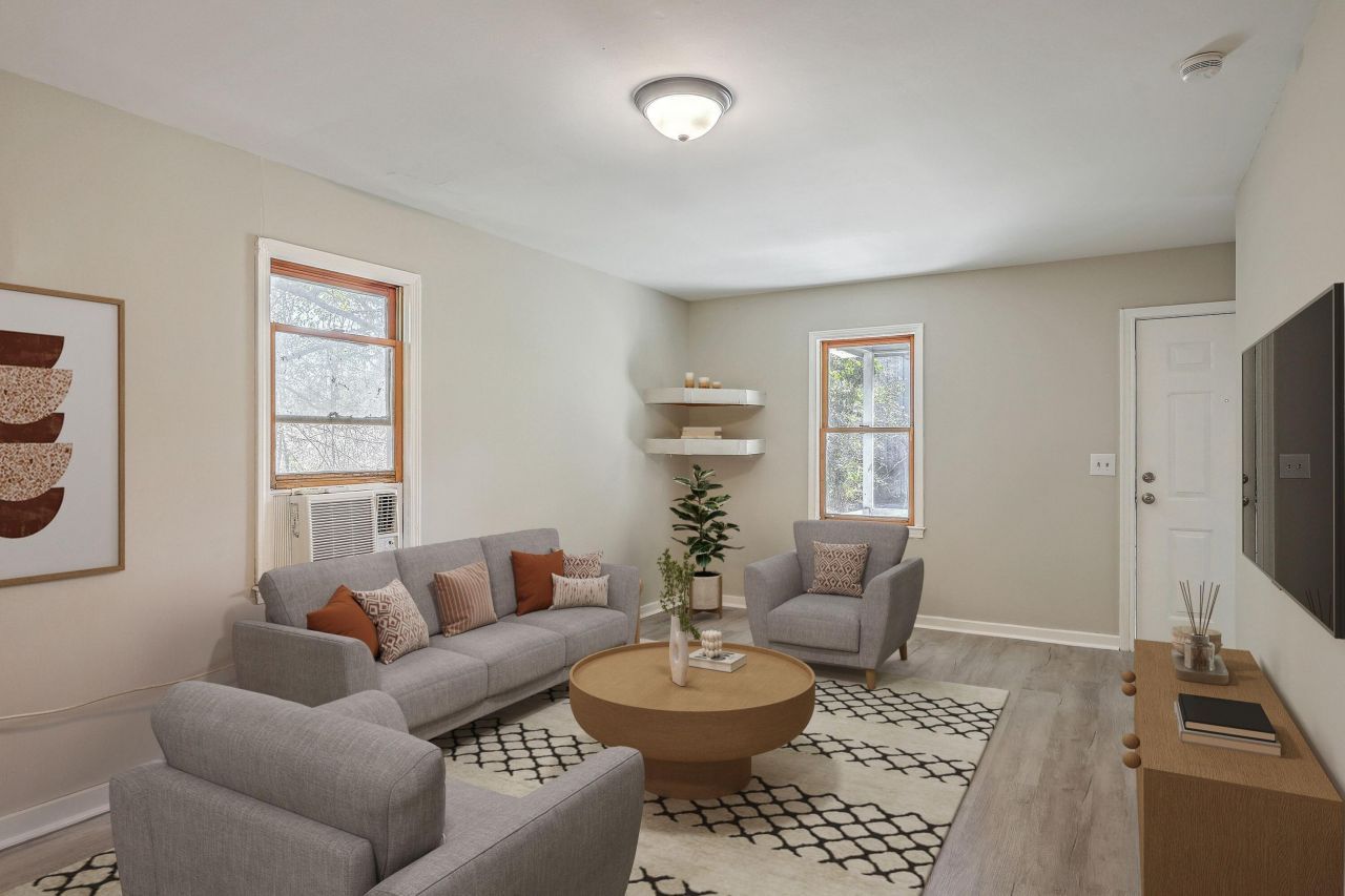 225 Reardon Street Photo 8