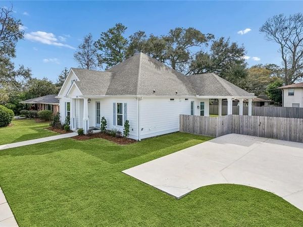 816 COLONY Place, Metairie, LA 70001