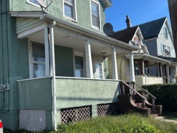 20 Randolph St, Carteret, NJ 07008